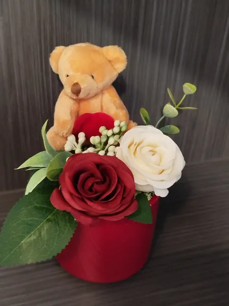 17ce3490-f7fb-469e-8568-7d87ad7110ec